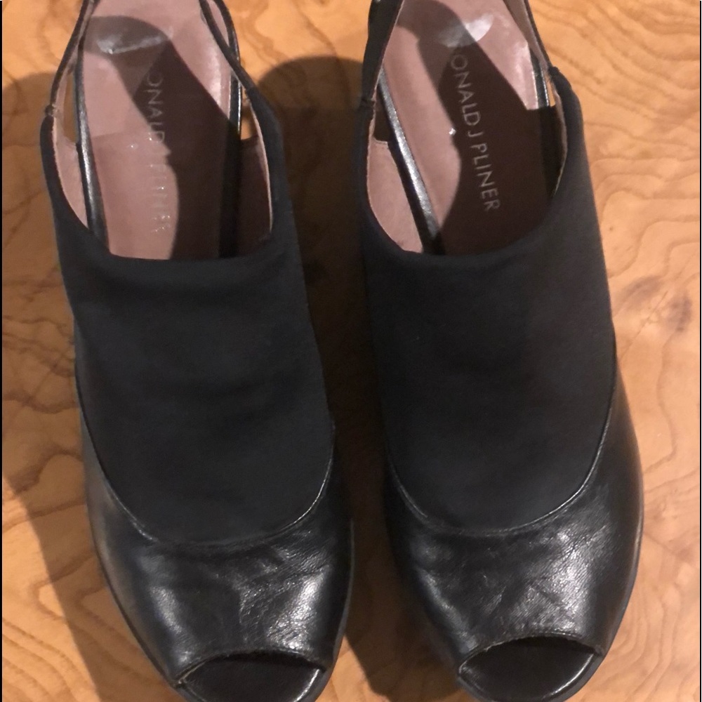 Original Donald Pliner wedges